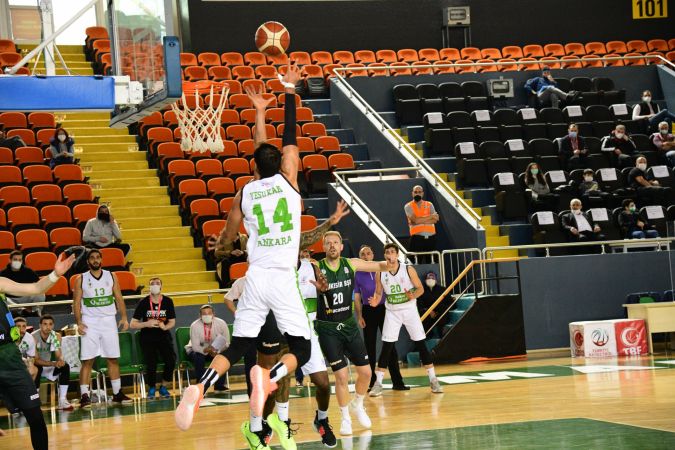 Mamak Belediyesi Basketbol Takımı rakibini mağlup etti 9