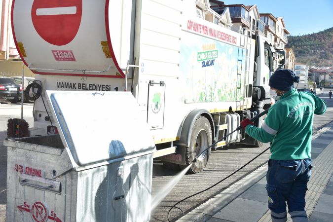 Ankara Mamak sokaklarında koronavirüs temizliği devam ediyor 3