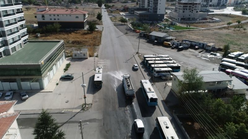 Ankara Sincan'da cadde ve sokaklar ilaçlanıyor, cami ve parklar dezenfekte ediliyor 5