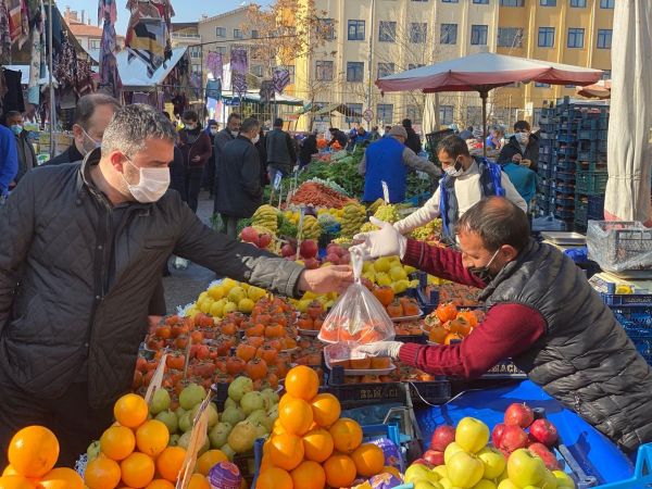 Ankara Pursaklar'da Pazar Yerlerinde Sıkı Denetim 2