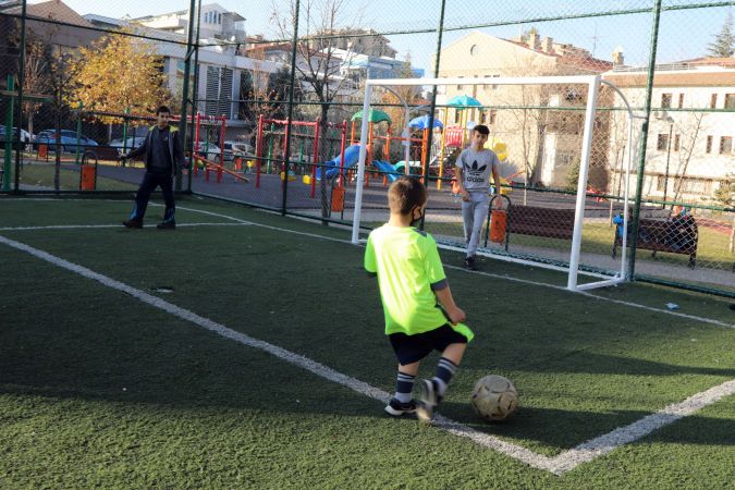 Ankara'da Çankaya'nın parkları yenileniyor 6