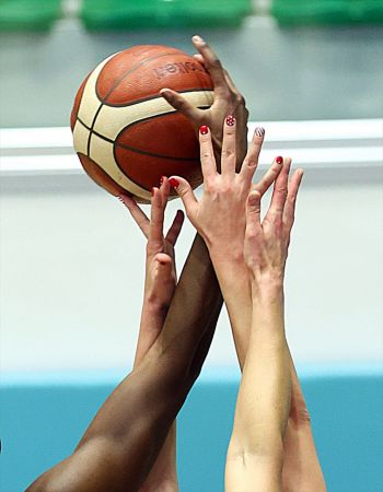 Botaş - Bellona Kayseri Basketbol: 79 - 30 10