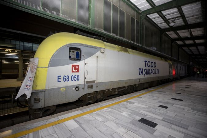 Türkiye-Çin ilk ihracat treni Ankara'dan geçti 15