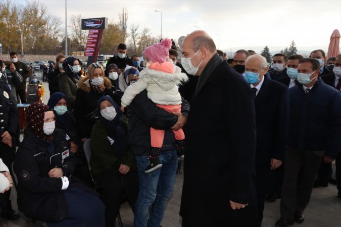 Ankara'da trafik kazası sonucu şehit olan polis memuru Metin Gülmez son yolculuğuna uğurlandı 12
