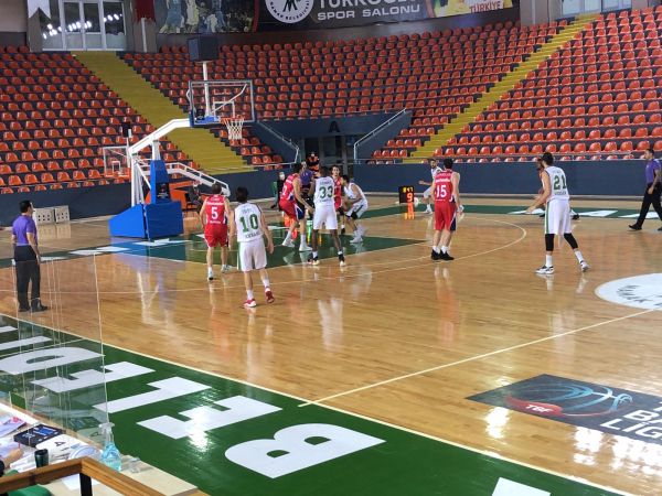 Mamak Belediyesi Basketbol Takımı, çekişmeli geçen maçtan galibiyetle ayrıldı 3