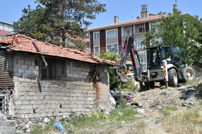 Ankara Mamak'ta 743 kaçak yapı yok edildi 5