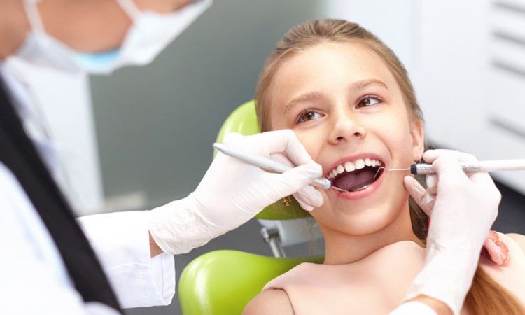 Dr. Efe Kaya, Diş Gelişimine İyi Gelen Besinleri Açıkladı! 2