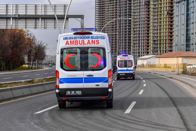 Ankara Büyükşehir Belediyesi ambulans ve diyaliz araç filosunu genişletti 3