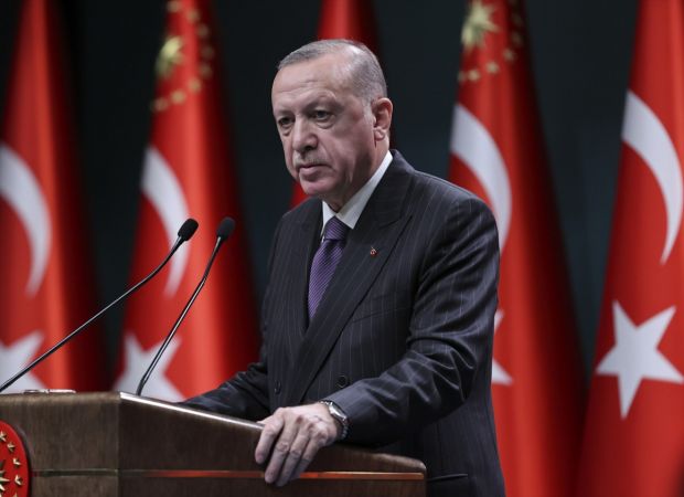 Türkiye Cumhurbaşkanı Recep Tayyip Erdoğan konuşuyor 3
