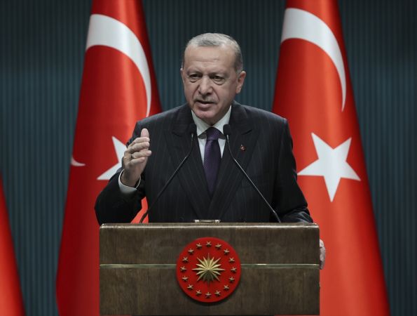 Türkiye Cumhurbaşkanı Recep Tayyip Erdoğan konuşuyor 7
