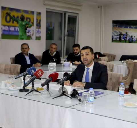 Büyükşehir Belediye Erzurumspor Kulübü Başkanı Hüseyin Üneş istifa etti 2