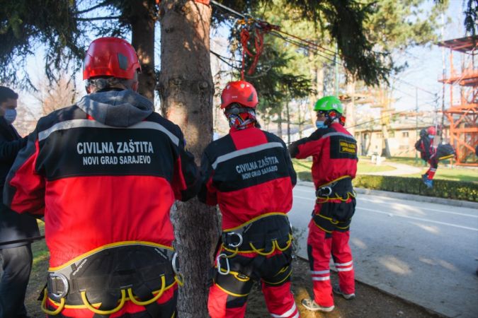 TİKA, Bosna Hersek'teki arama kurtarma ekibine arazi aracı desteği sağladı 3