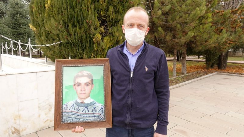 Kışlada öldürüldüğü 11 yıl sonra anlaşılan kayıp askerin naaşına 19 sene sonra ulaşıldı 2
