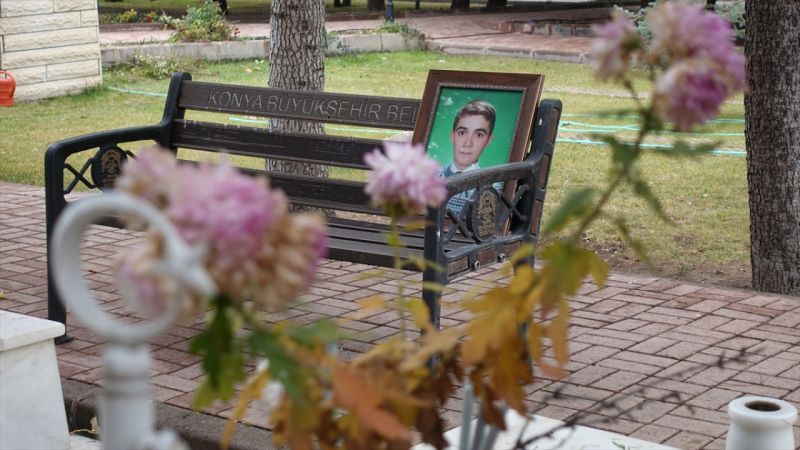 Kışlada öldürüldüğü 11 yıl sonra anlaşılan kayıp askerin naaşına 19 sene sonra ulaşıldı 5