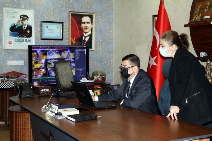 Çankırı Emniyet Müdürü Sadettin Aksoy ile eşi, AA'nın "Yılın Fotoğrafları" oylamasına katıldı 3