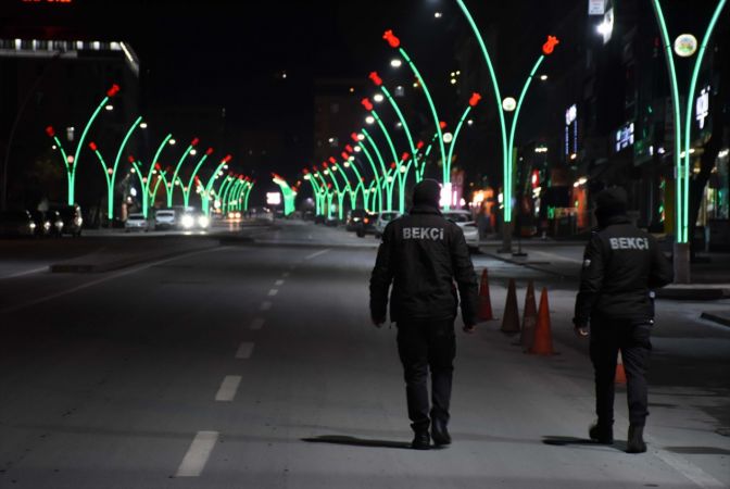 Doğu Anadolu Bölgesi'de cadde ve sokaklar sessizliğe büründü 3