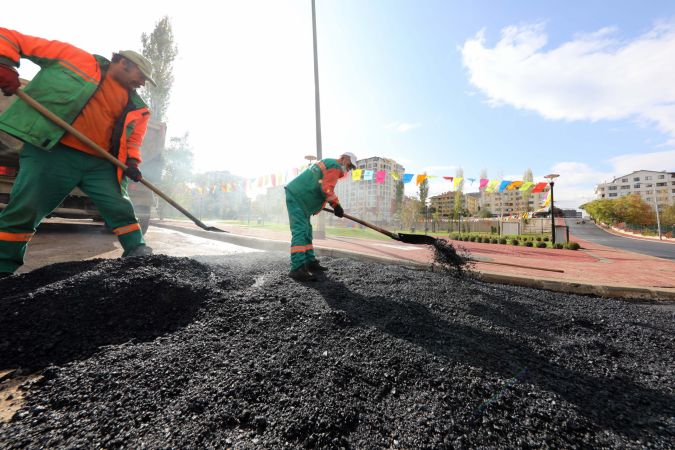Ankara Çankaya Belediyesi 70 bin tonluk asfalt çalışması yaptı 3