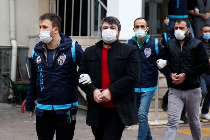 Kayseri'de suç örgütü operasyonunda yakalanan 13 şüpheli adliyede 11