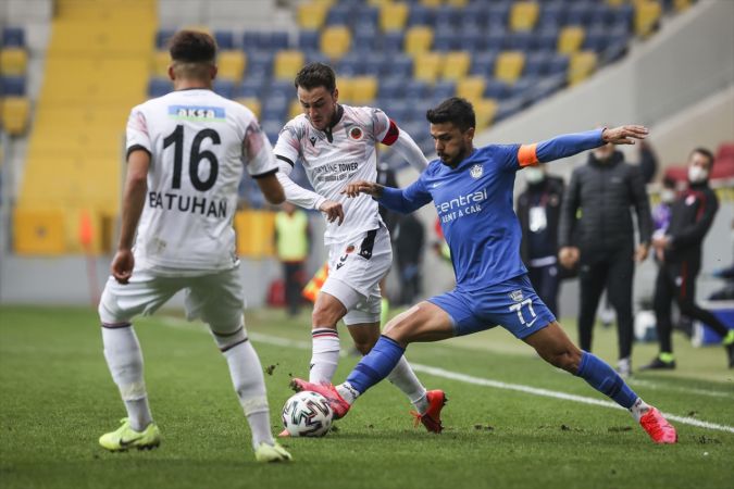 Gençlerbirliği – Tuzlaspor: 0 - 2 4
