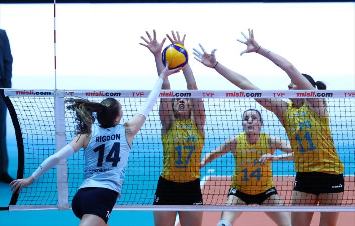 PTT - Sarıyer Belediyespor: 3 - 1 4