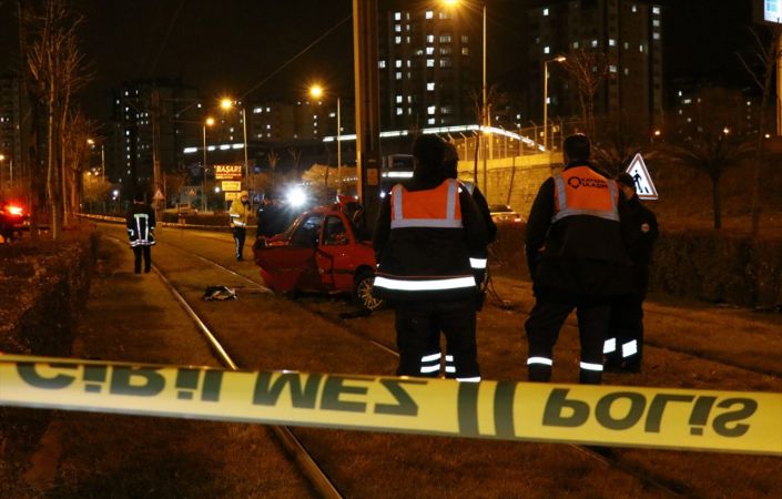 Kayseri'de trafik kazası: 2 ölü, 1 yaralı 9