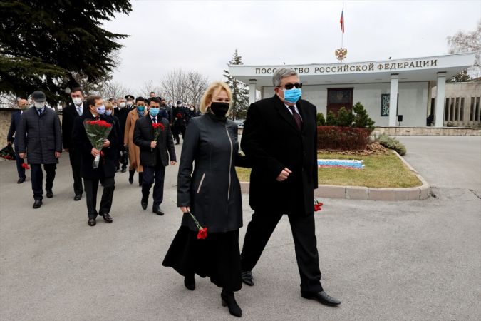 Rus Büyükelçi Karlov, Ankara'da anıldı 8