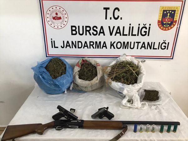 Bursa'da uyuşturucu operasyonunda 2 kişi yakalandı 14