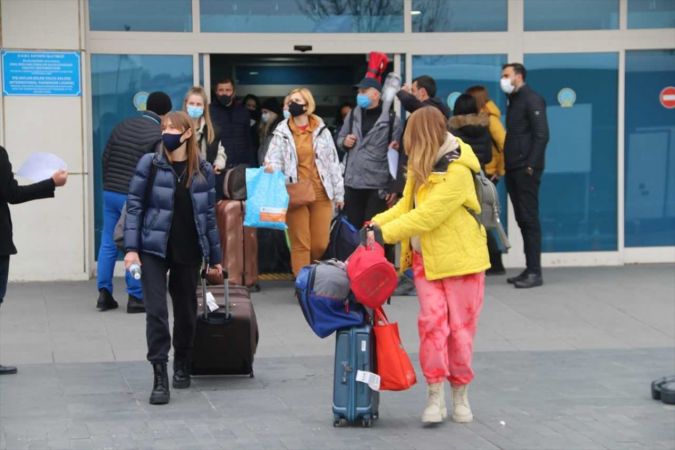 Kayak sezonunu açan Erciyes'e yabancı turistler gelmeye başladı 6