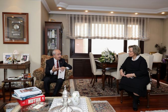 Kılıçdaroğlu, Alparslan Türkeş'in eşi Seval Türkeş'i ziyaret etti 5