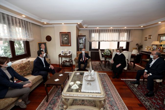 Kılıçdaroğlu, Alparslan Türkeş'in eşi Seval Türkeş'i ziyaret etti 6
