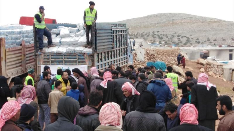Fetihder'den İdlib'deki yetimlere kış yardımı 1