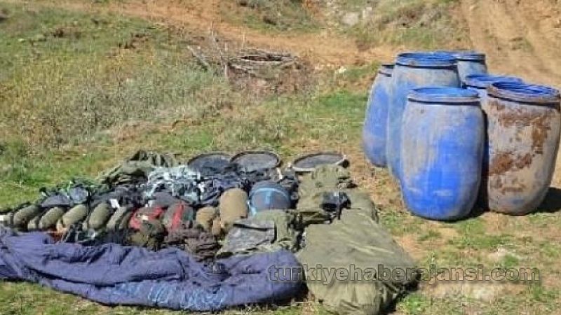 Bitlis'te terör örgütü PKK'ya ait 1 ton 50 kilogram amonyum nitrat ele geçirildi 1