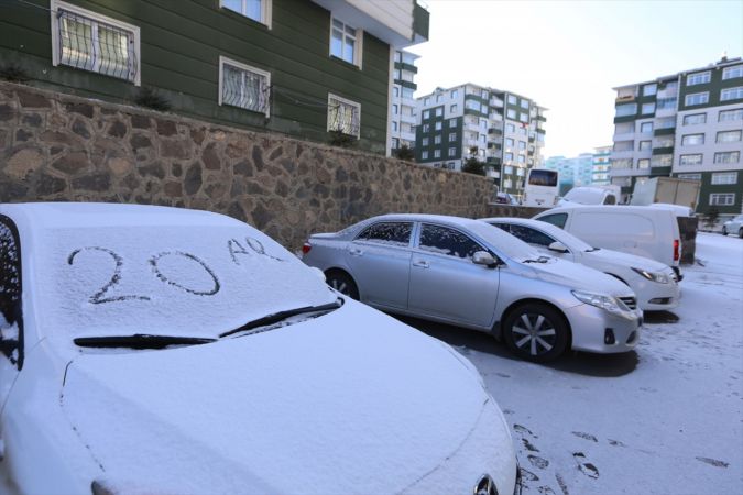Doğu Anadolu'da kar ve sis yaşamı olumsuz etkiledi 4