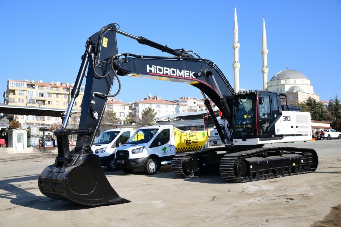 Ankara Mamak Belediyesi araç filosuna 10 yeni araç dâhil etti 5