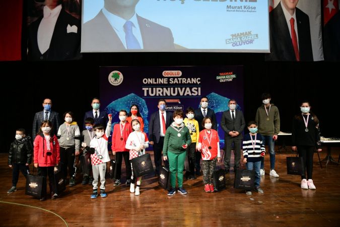 Ankara Mamak'ta Online Satranç Turnuvası’nın Finalistleri Ödüllendirildi 7
