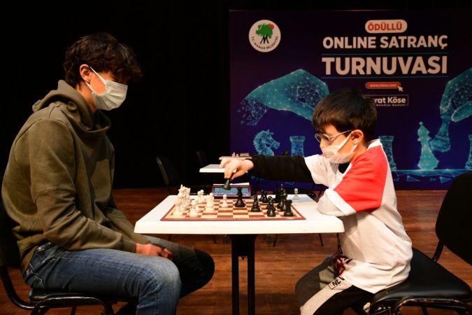 Ankara Mamak'ta Online Satranç Turnuvası’nın Finalistleri Ödüllendirildi 8