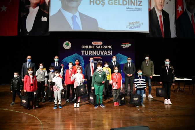 Ankara Mamak'ta Online Satranç Turnuvası’nın Finalistleri Ödüllendirildi 9