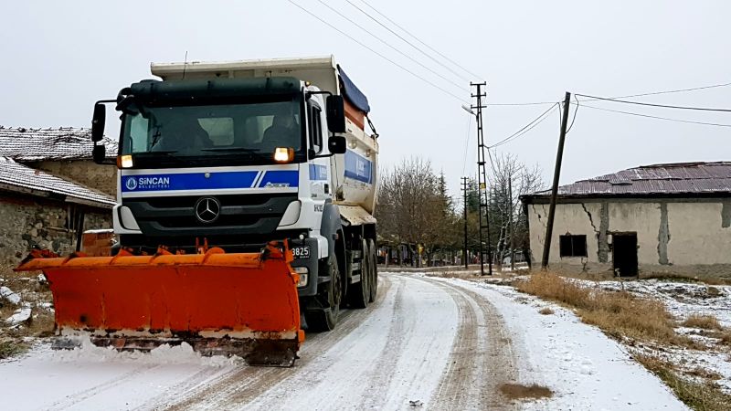 Ankara Sincan’da karla mücadele ekipleri 7/24 sahada 3