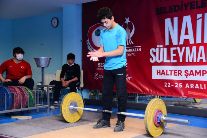 Ankara Kahramankazan'da online halter turnuvası sona erdi 1