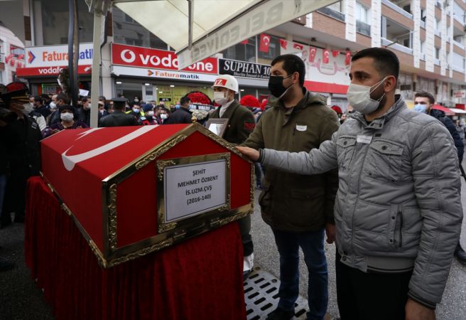Şehit Uzman Çavuş Özbent İzmir'de son yolculuğuna uğurlandı 9
