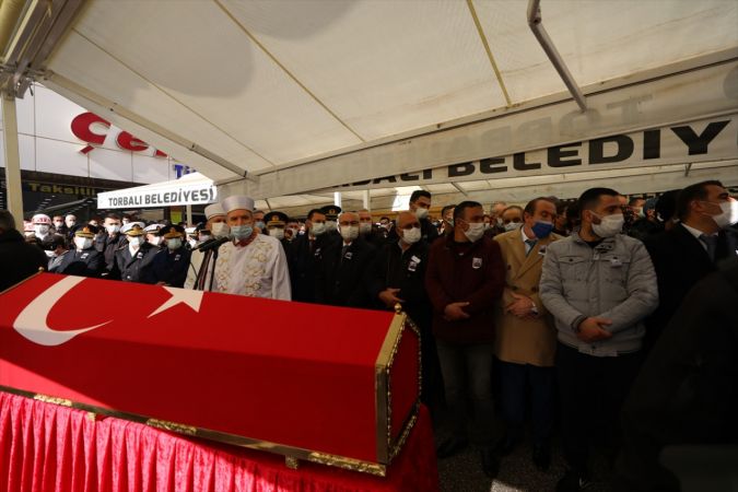 Şehit Uzman Çavuş Özbent İzmir'de son yolculuğuna uğurlandı 11