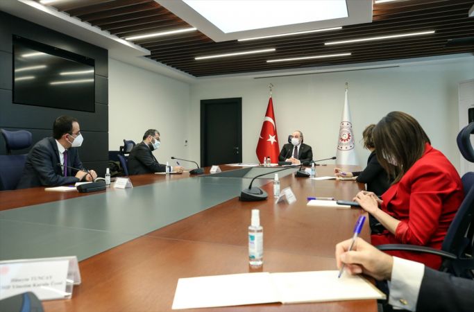 Bakan Varank, BioNTech firmasıyla Türkiye'de “ortak üretim” konusunun görüşüleceğini açıkladı 1