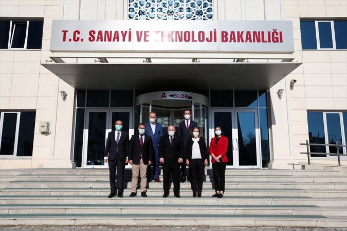 Bakan Varank, BioNTech firmasıyla Türkiye'de “ortak üretim” konusunun görüşüleceğini açıkladı 2