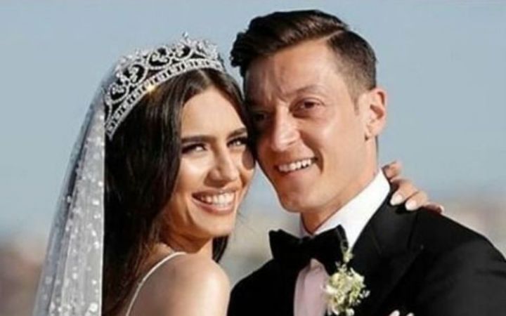 Mesut Özil'in Eşi Amine Gülşe Nereli? Amine Gülşe Kimdir, Kaç Yaşında? 3