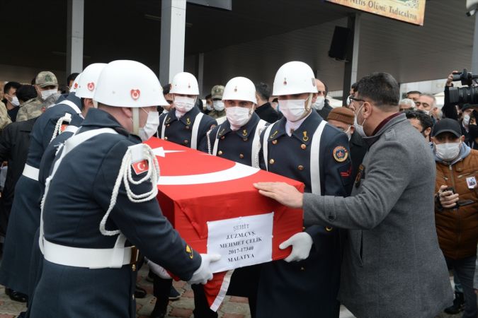 Şehit Uzman Çavuş Mehmet Çelik Malatya'da son yolculuğuna uğurlandı 3