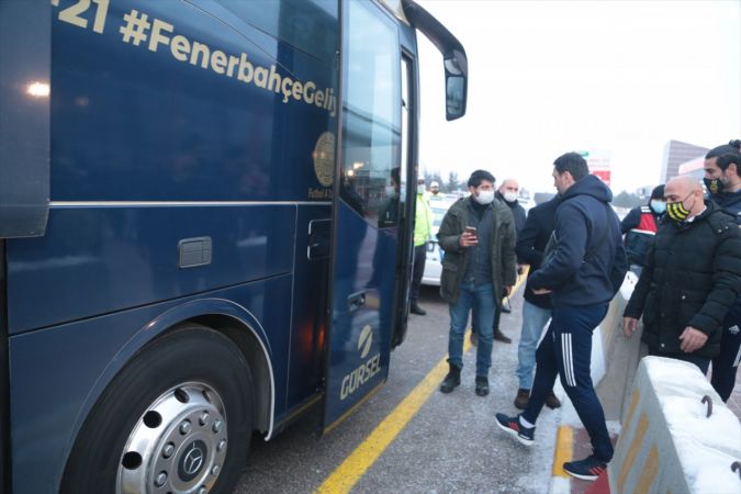 Fenerbahçe kafilesi Erzurum'a gitti 5
