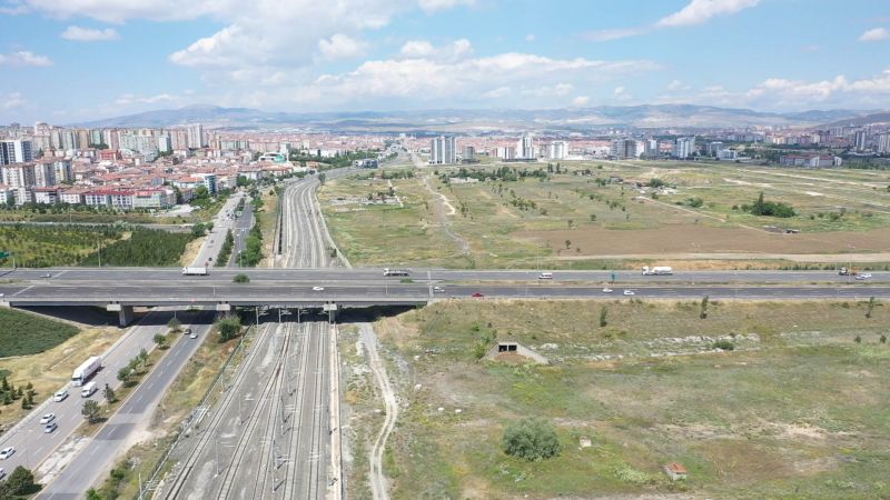 Bir Bölgenin Çilesi Bitiyor: Mansur Yavaş İstasyon Caddesi’ndeki Yılların Trafik Sorununu Çözüyor 3