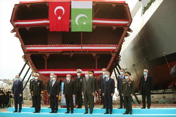 Cumhurbaşkanı Erdoğan İstanbul Fırkateyni’nin denize iniş töreninde konuştu 2