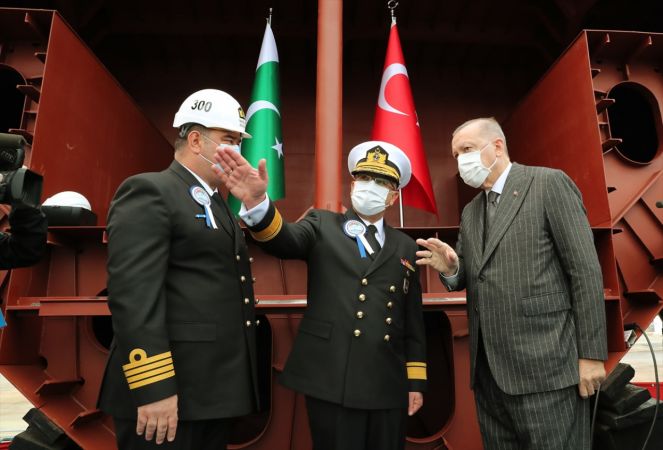 Cumhurbaşkanı Erdoğan İstanbul Fırkateyni’nin denize iniş töreninde konuştu 3