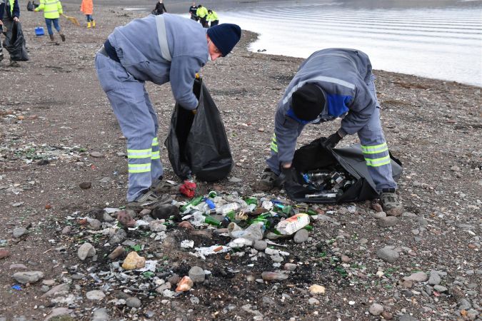 Aski Baraj Ve Göl Kıyılarını Çöplerden Temizliyor 3